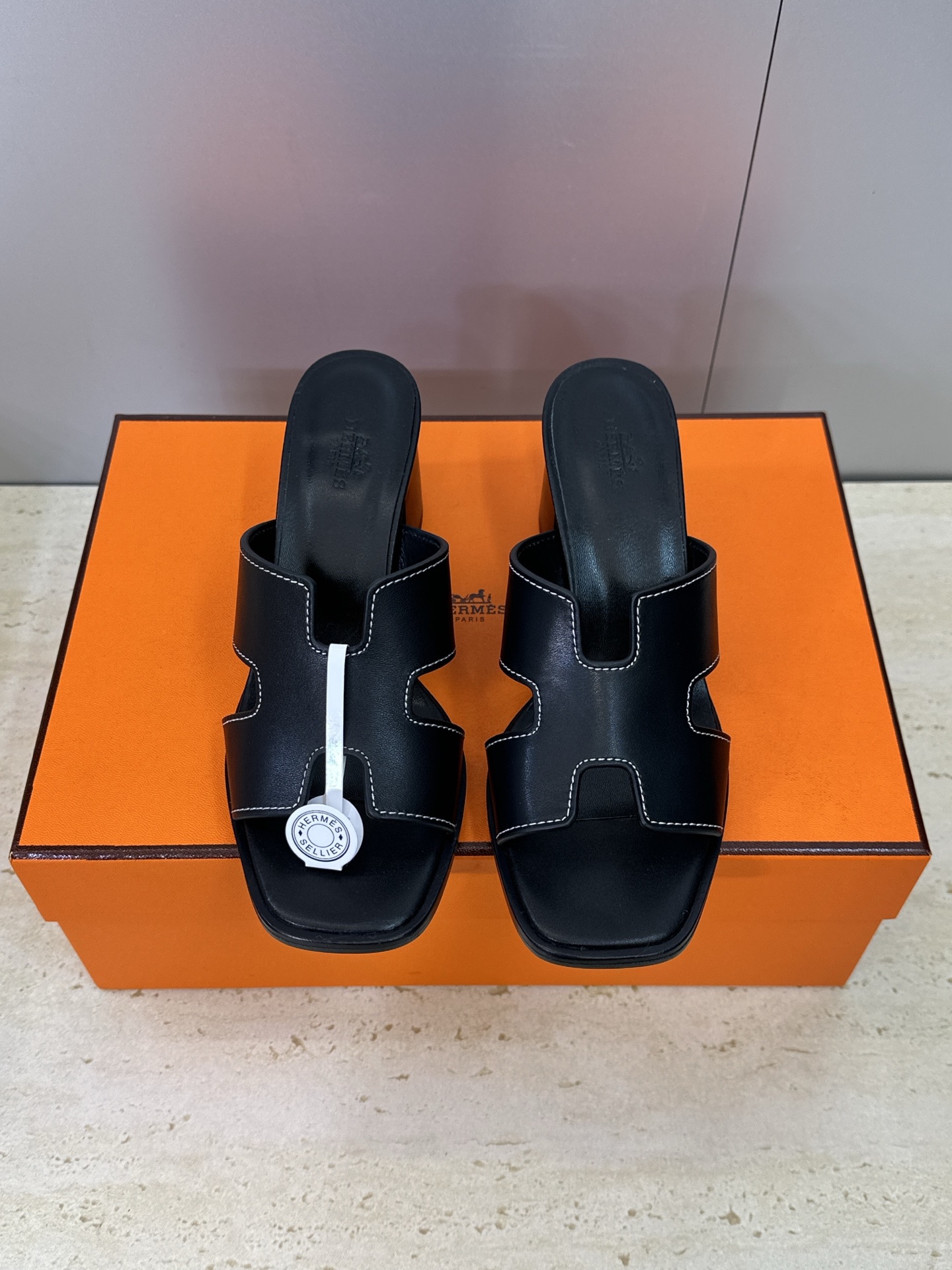 에르메스(HERMES)  굵은굽 슬리퍼 샌들 신발