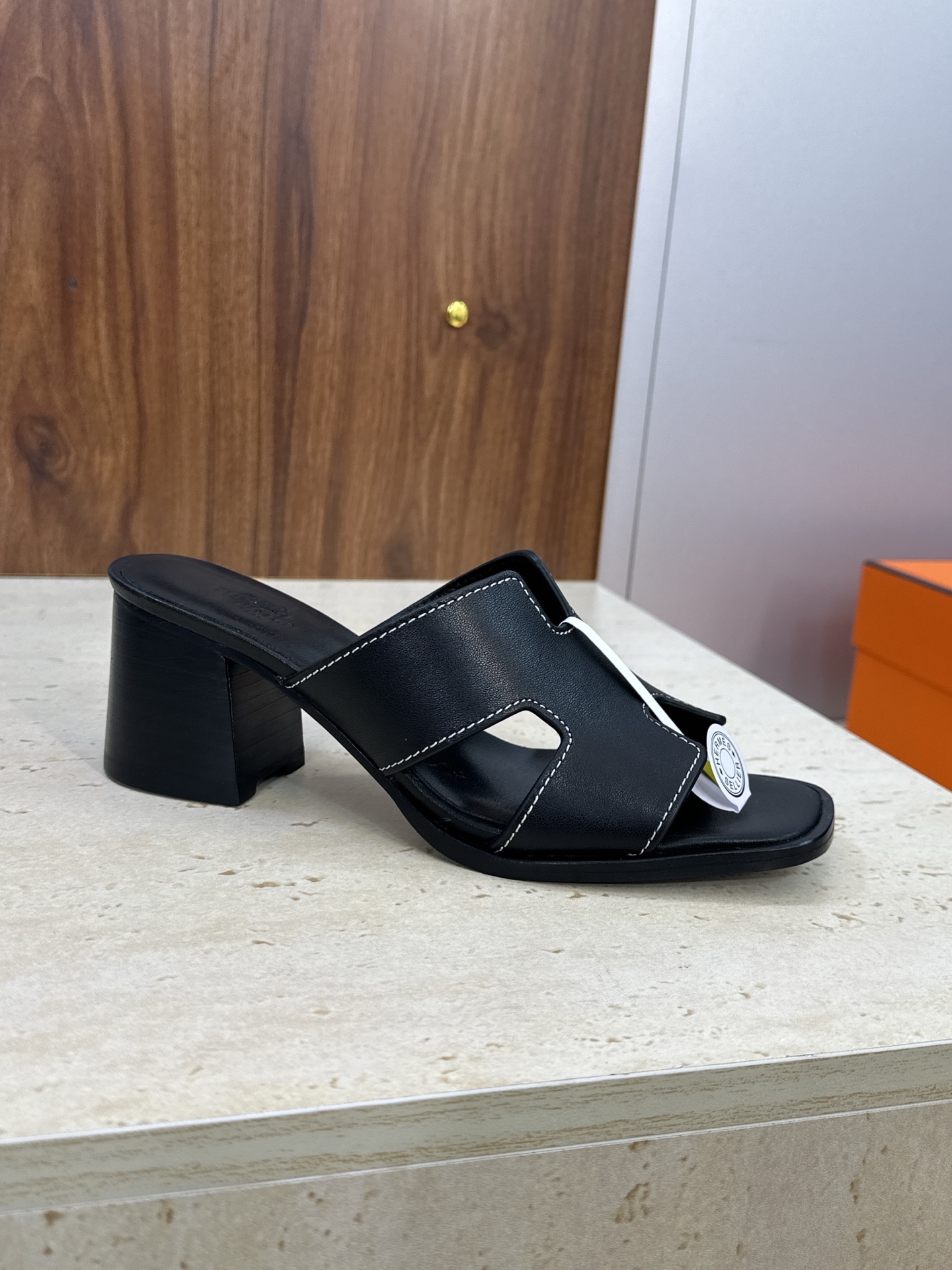 에르메스(HERMES)  굵은굽 슬리퍼 샌들 신발