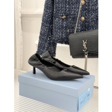 프라다(PRADA) 빈티지 레터링 캣힐 슈즈 신발