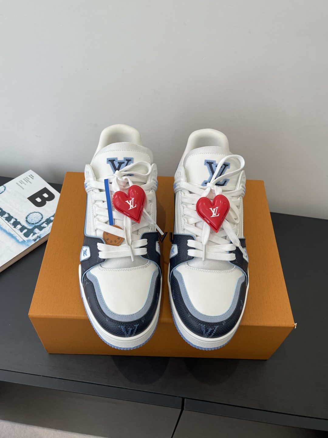 LV 루이비통 L-Trainer 스니커즈 & 슬립온 신발