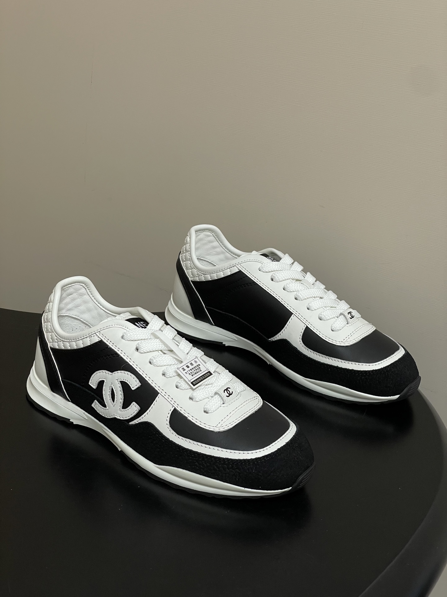 CHANEL 샤넬 25P 클래식 스니커즈 (팬더) 신발