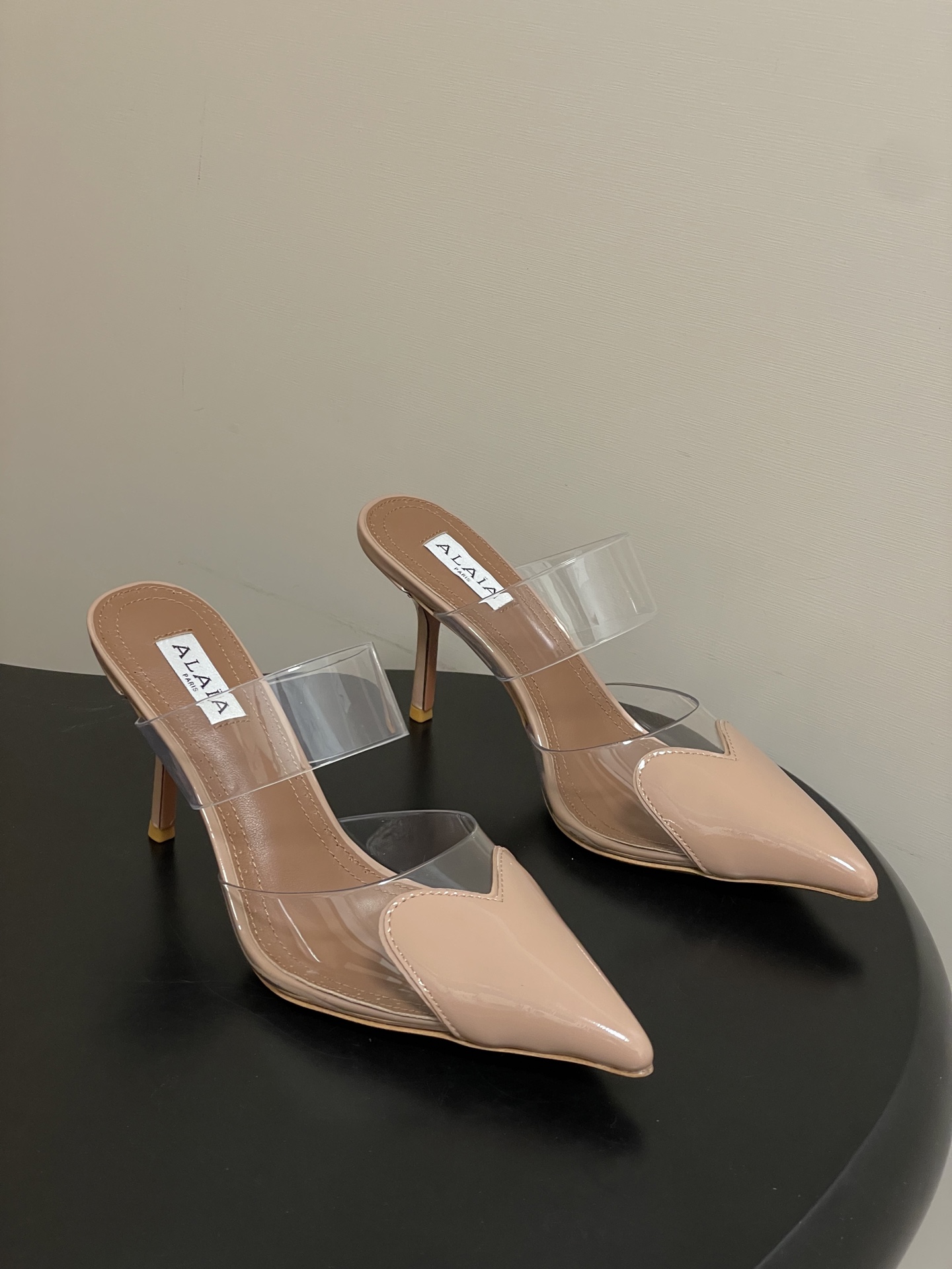 ALAIA 알라이아 HIGH LOVE 하트 뮬 샌들 구두 신발