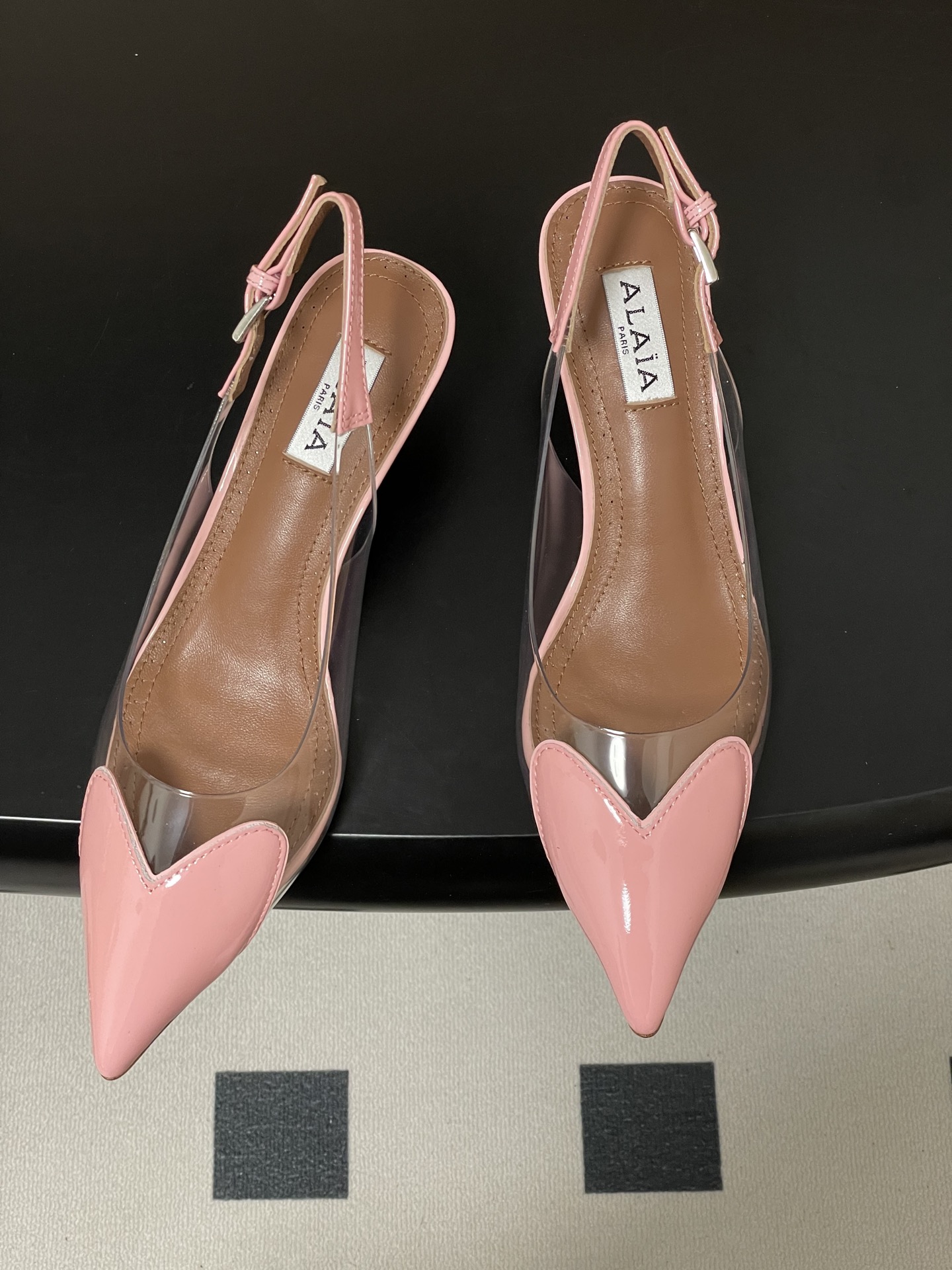 ALAIA 알라이아 26ss HIGH LOVE 하트 미드 힐 뮬 구두 신발