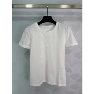 Chanel 샤넬 26SS 펀칭 자수 아일렛 슬림 반팔 티셔츠 의류