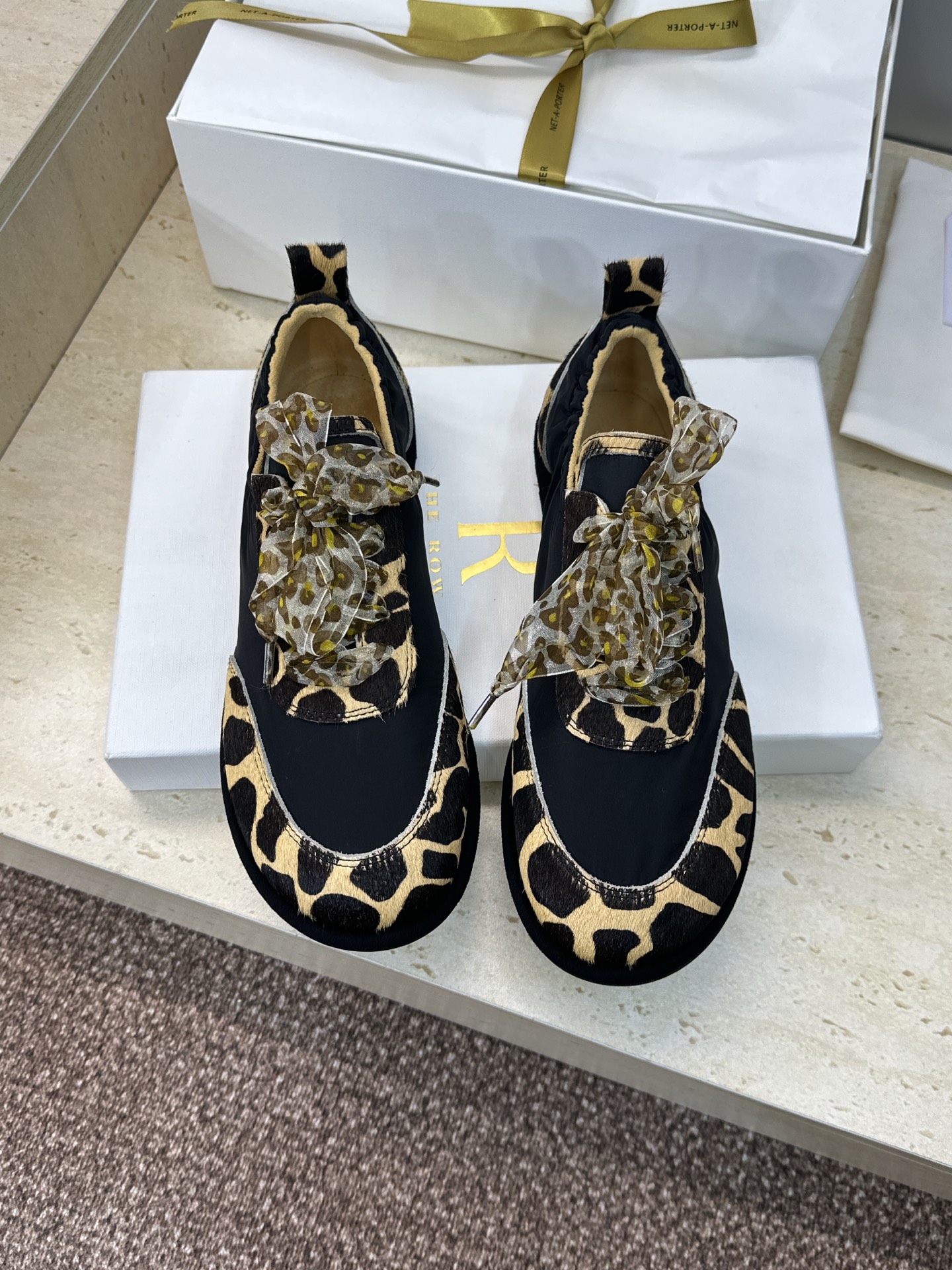 더로우(The Row) 패턴 마모 레이스업 캐주얼 플랫 슈즈 신발