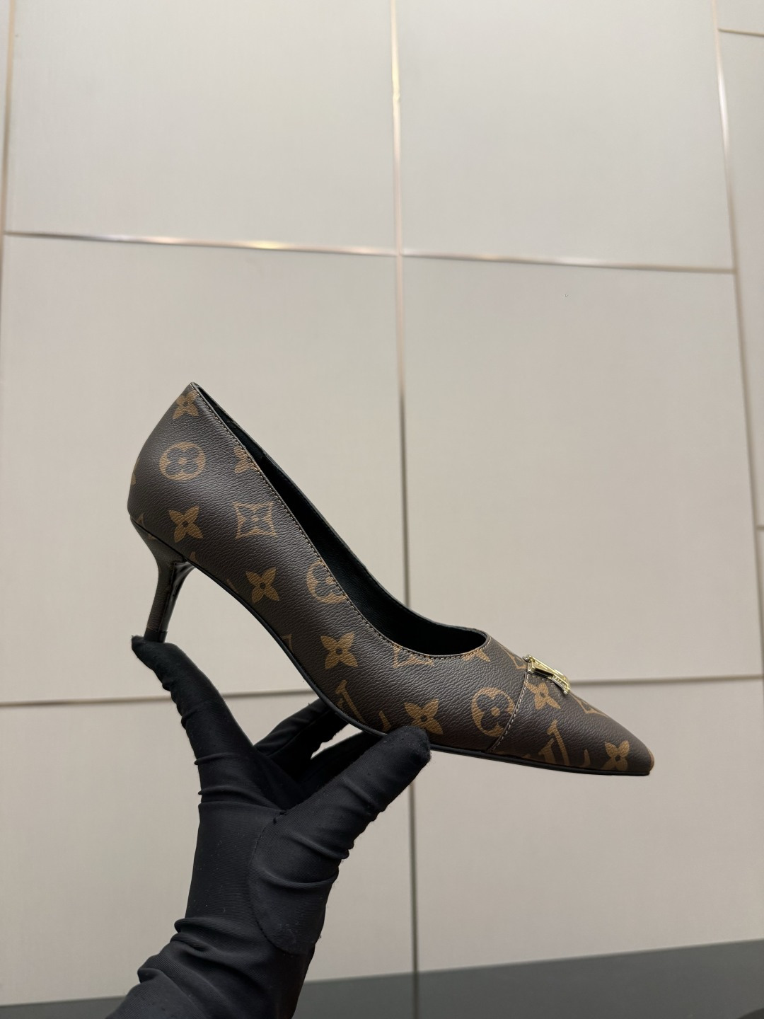 루이비통(LV) 미들힐 신발