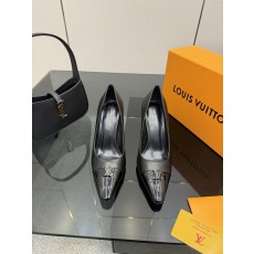 루이비통(LV) 펌프스 신발
