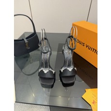 루이비통(LV) 하이힐 샌들 신발