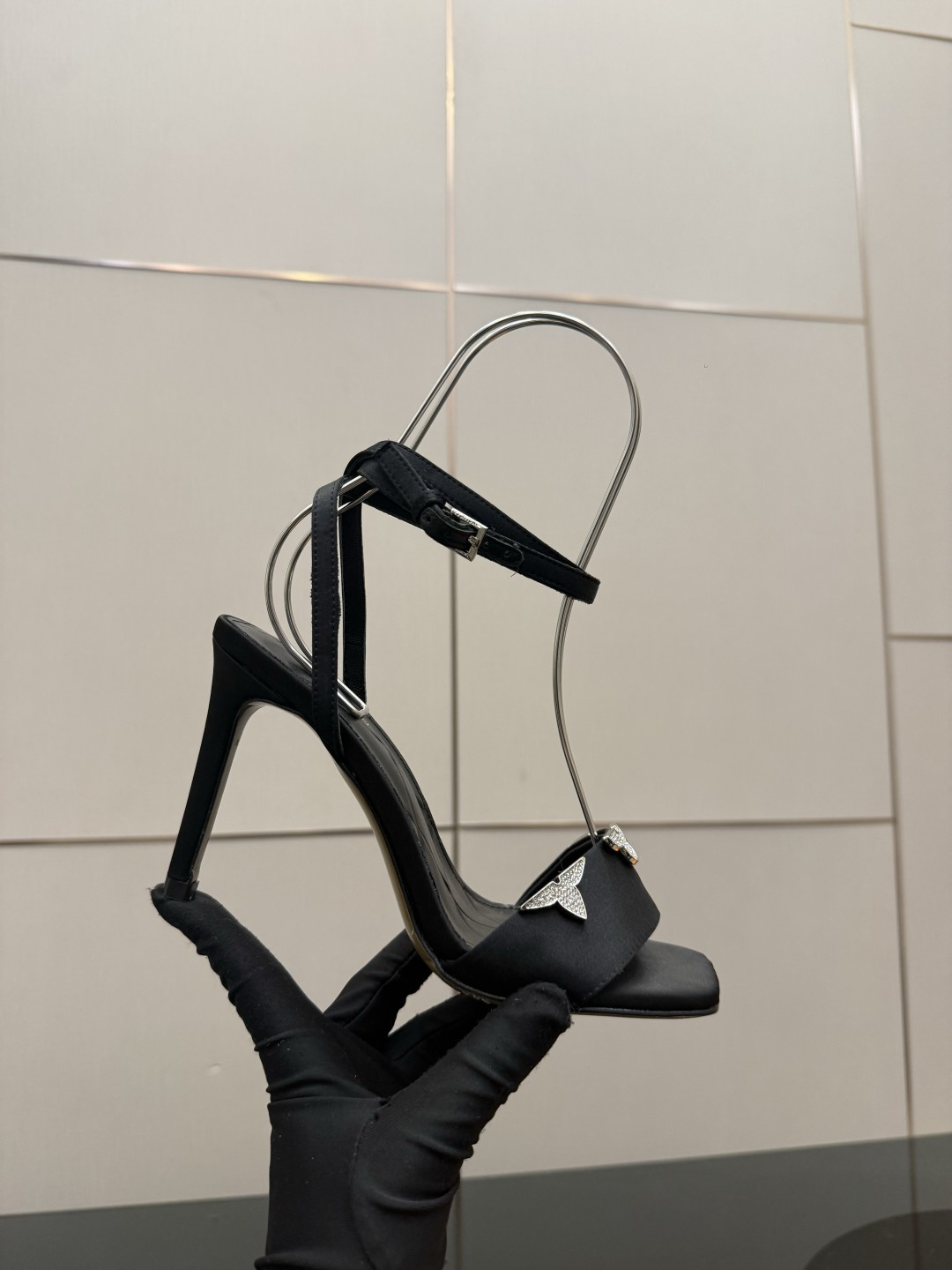 루이비통(LV) 하이힐 샌들 신발