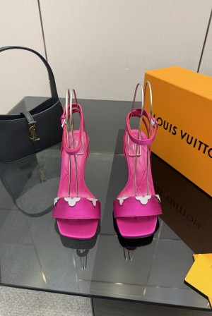 루이비통(LV) 하이힐 샌들 신발