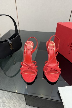 발렌티노(VALENTINO) 클래식 샌들 신발