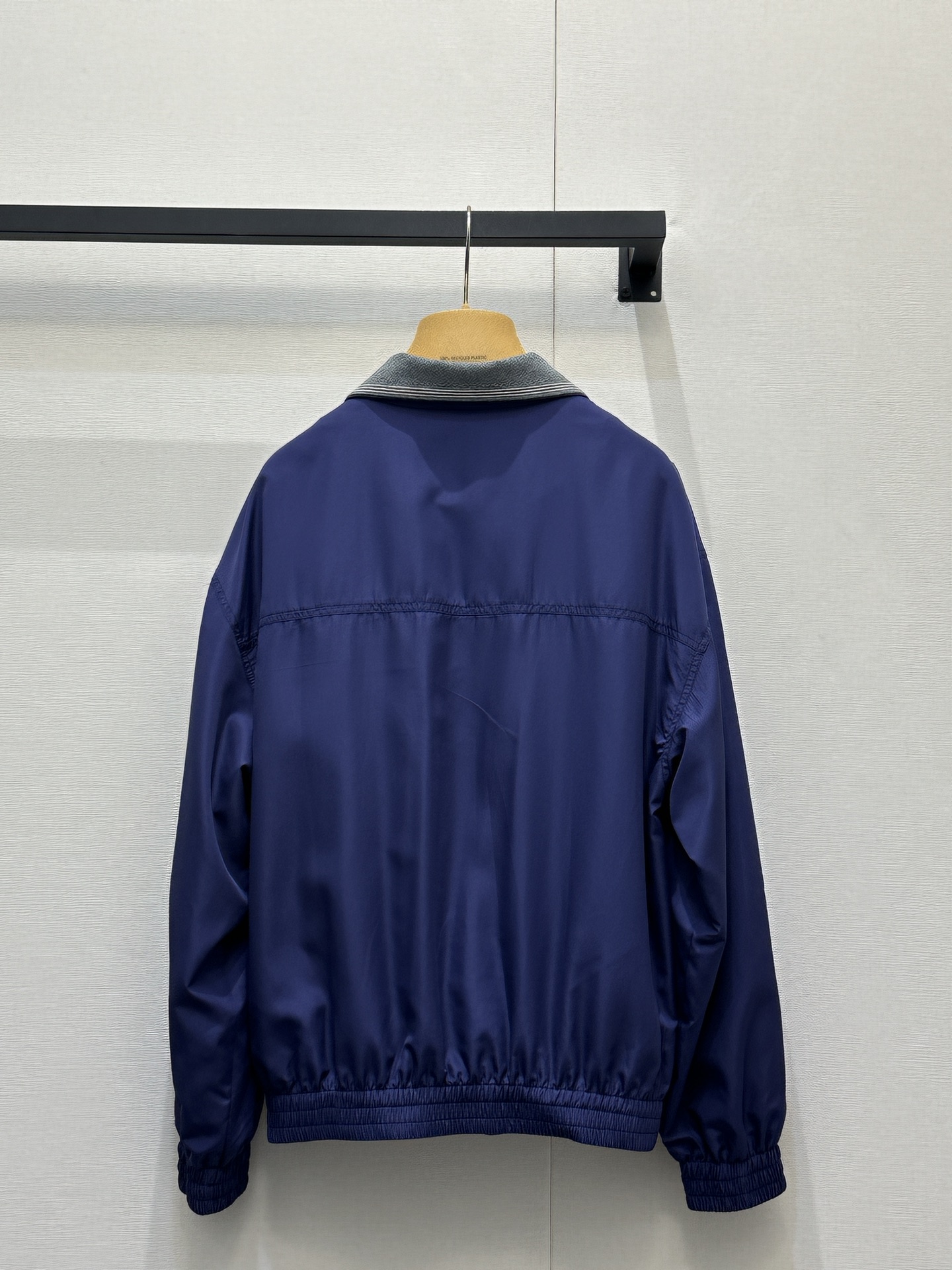 miumiu 미우미우 집업 카라 나일론 자켓 재킷 의류