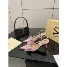 [Valentino] 26SS 발렌티노 핫픽스 리본 실크 펌프스 힐 구두 신발
