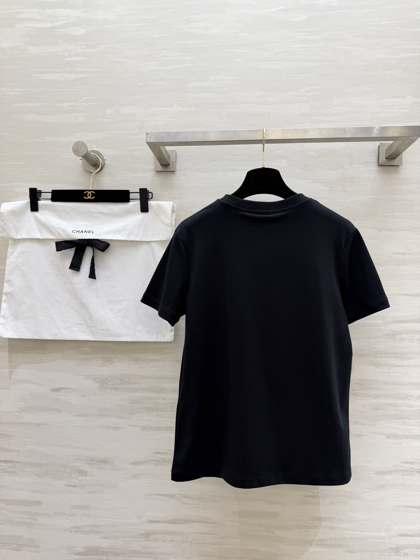 Chanel 샤넬 한정판 블랙 자수 반팔 티셔츠 의류