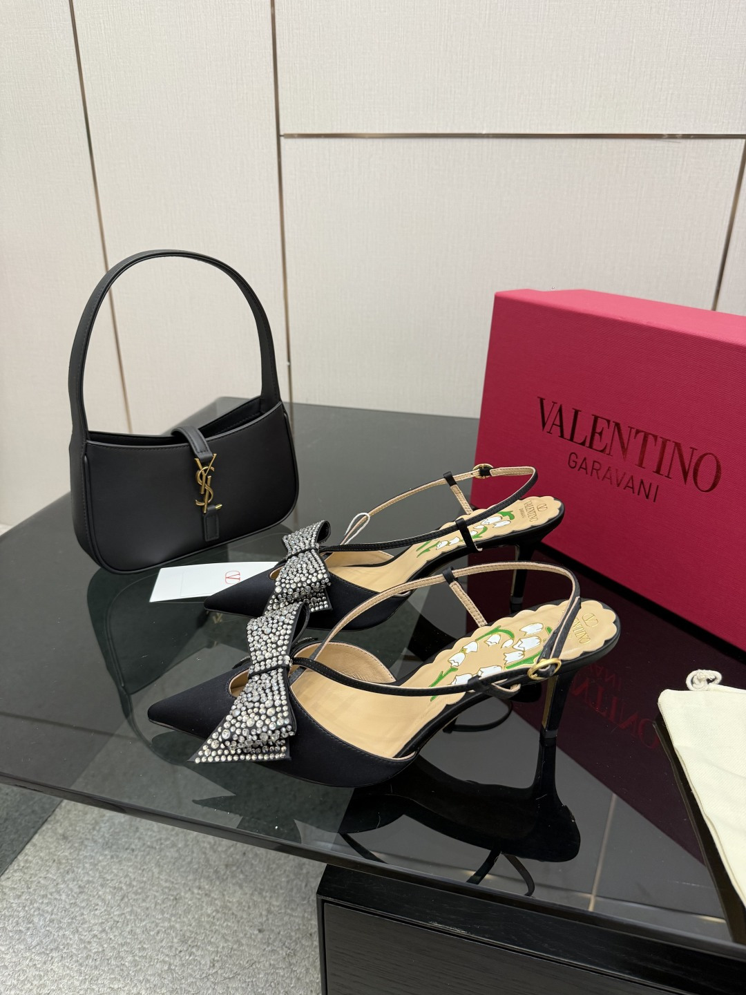 Valentino 발렌티노 파리 런웨이 버클/리본 샌들 힐 구두 신발