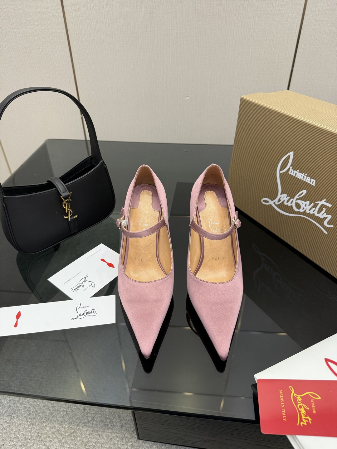 [Christian Louboutin] 크리스찬 루부탱 26SS CL 런웨이 로즈 쥬얼 샌들 구두 신발