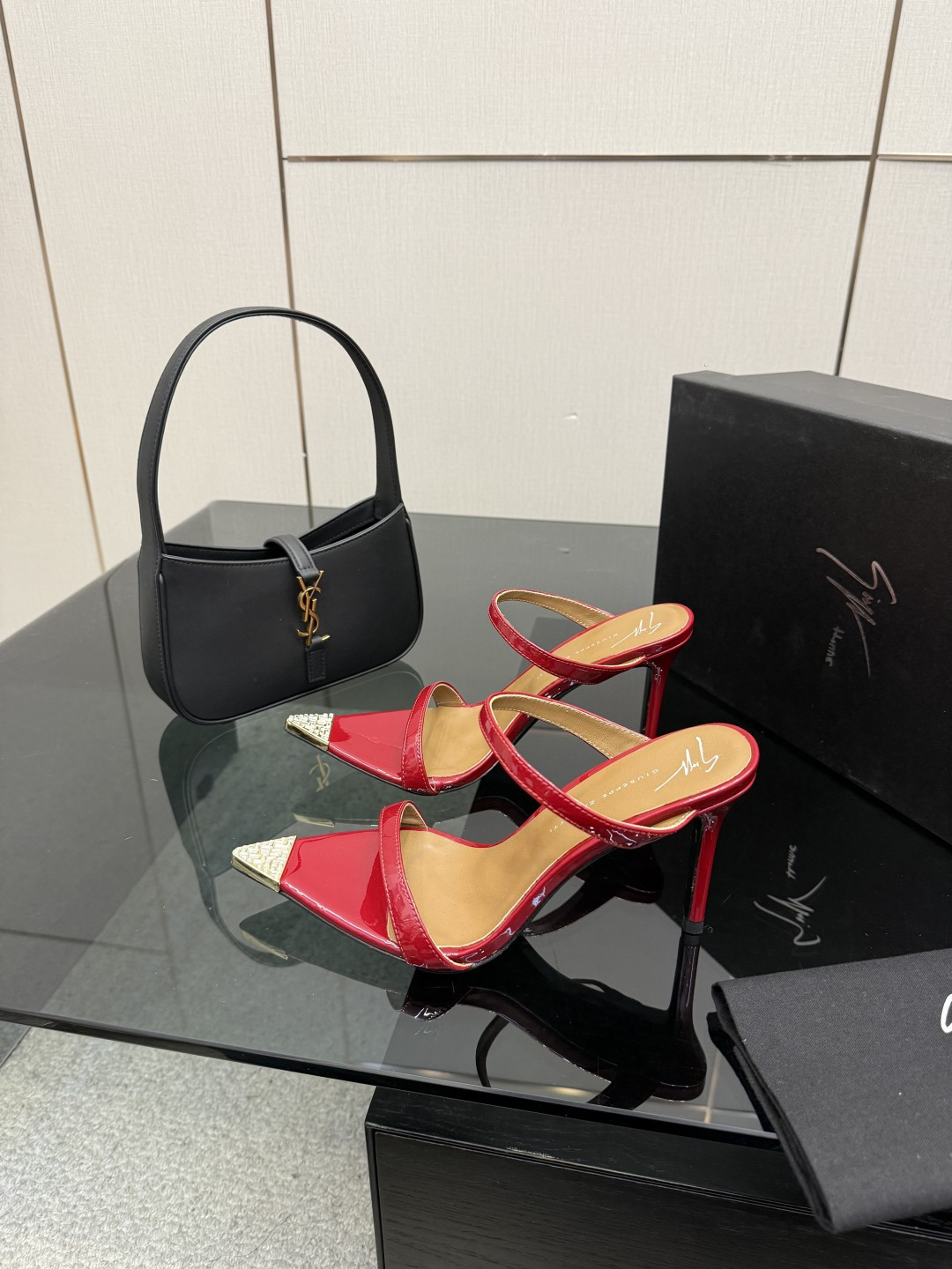 [Giuseppe Zanotti] 쥬세페 자노티 26SS GZ 스틸레토 뮬 샌들 구두 신발