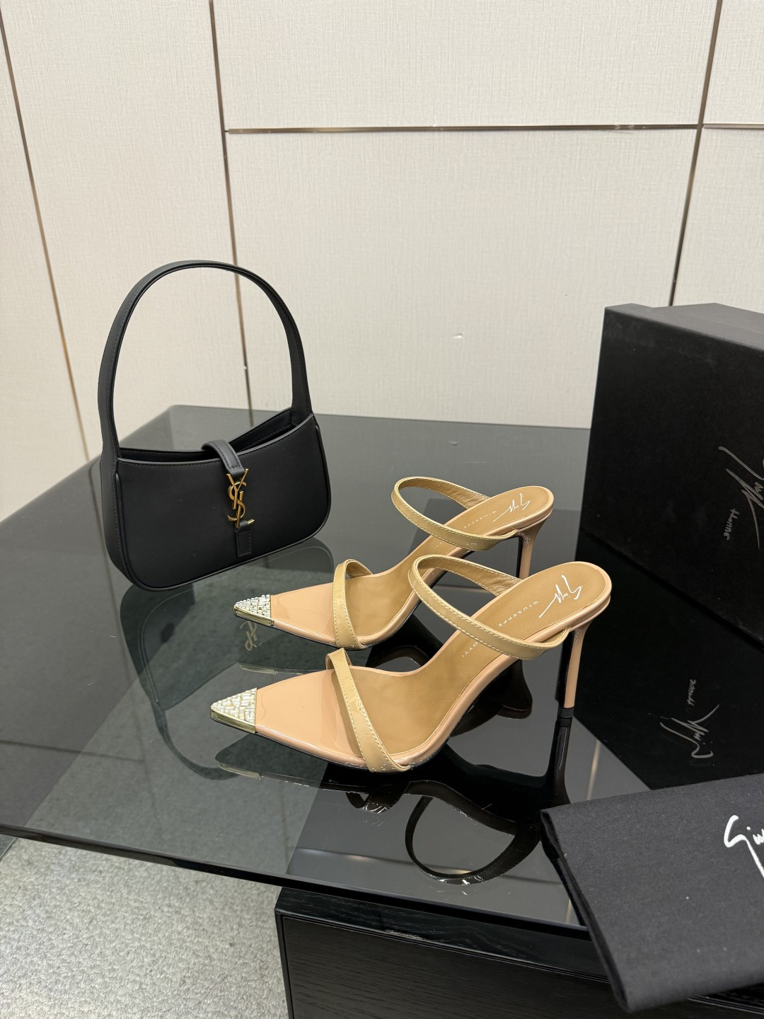 [Giuseppe Zanotti] 쥬세페 자노티 26SS GZ 스틸레토 뮬 샌들 구두 신발