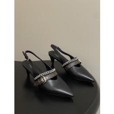 루이비통(LV) 체인 백스트랩 샌들 신발