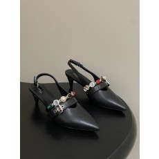 루이비통(LV)  주얼 체인 백스트랩 미들힐 샌들 신발