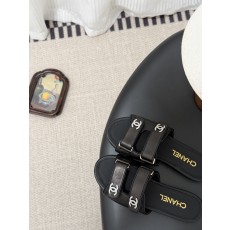 샤넬(CHANEL) 클래식 더블 C 로고 슬리퍼 신발