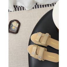 샤넬(CHANEL) 클래식 더블 C 로고 슬리퍼 신발