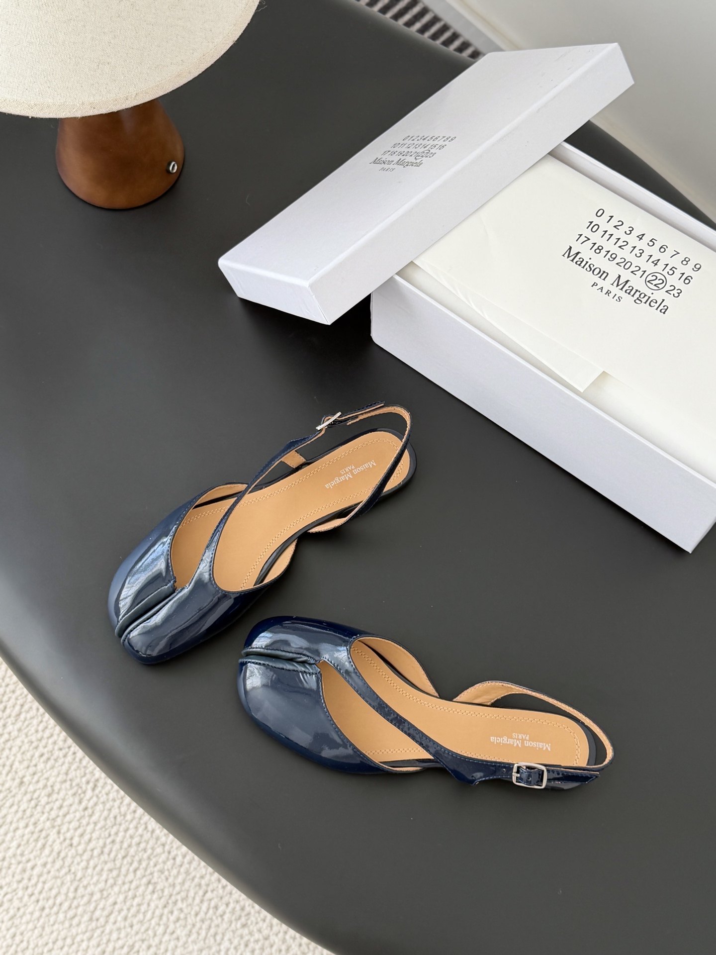 메종마르지엘라(Maison Margiela) 분리토 스트랩 샌들 신발