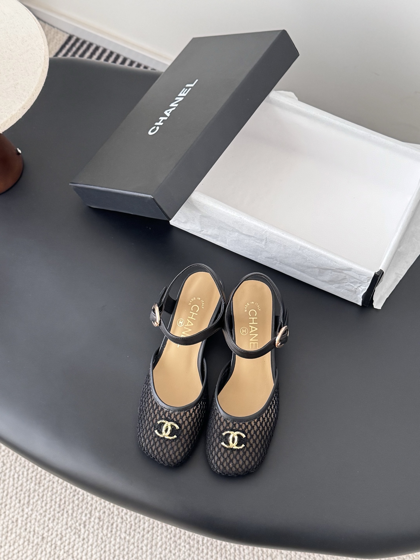 샤넬(CHANEL) 메쉬 메리제인 플랫 신발