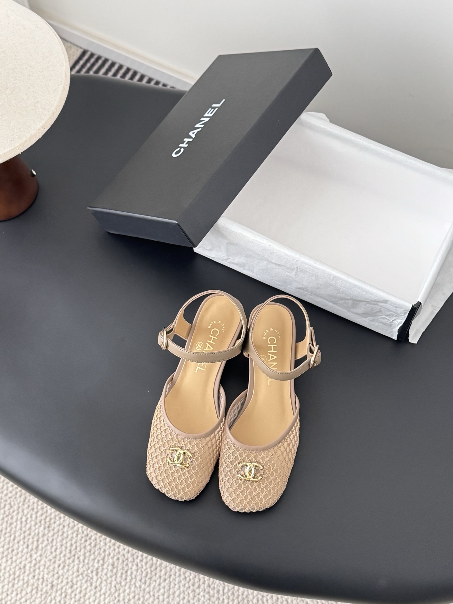 샤넬(CHANEL) 메쉬 메리제인 플랫 신발