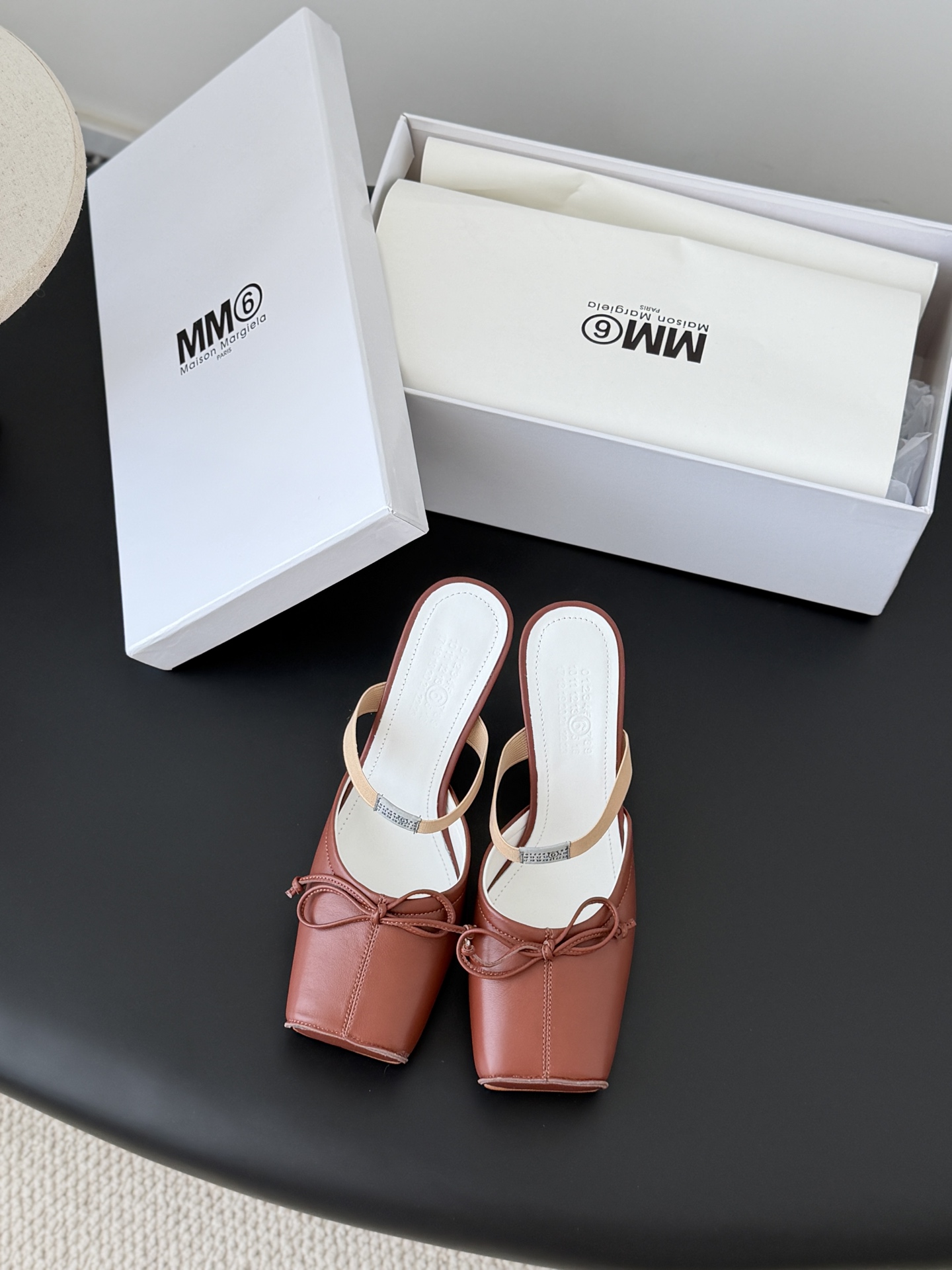 [Maison Margiela] MM6 메종 마르지엘라 스퀘어 토 리본 뮬 구두 신발