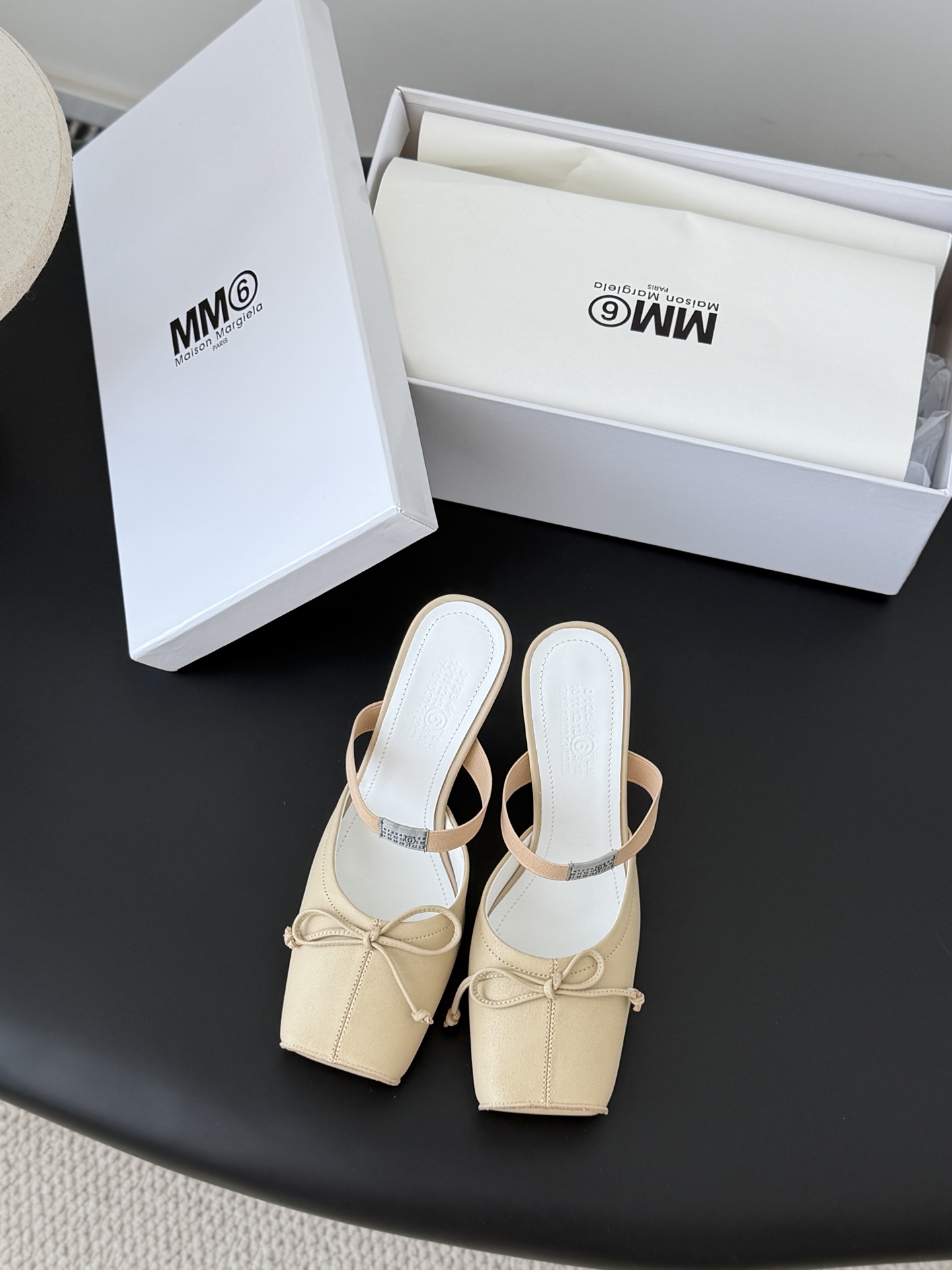 [Maison Margiela] MM6 메종 마르지엘라 스퀘어 토 리본 뮬 구두 신발
