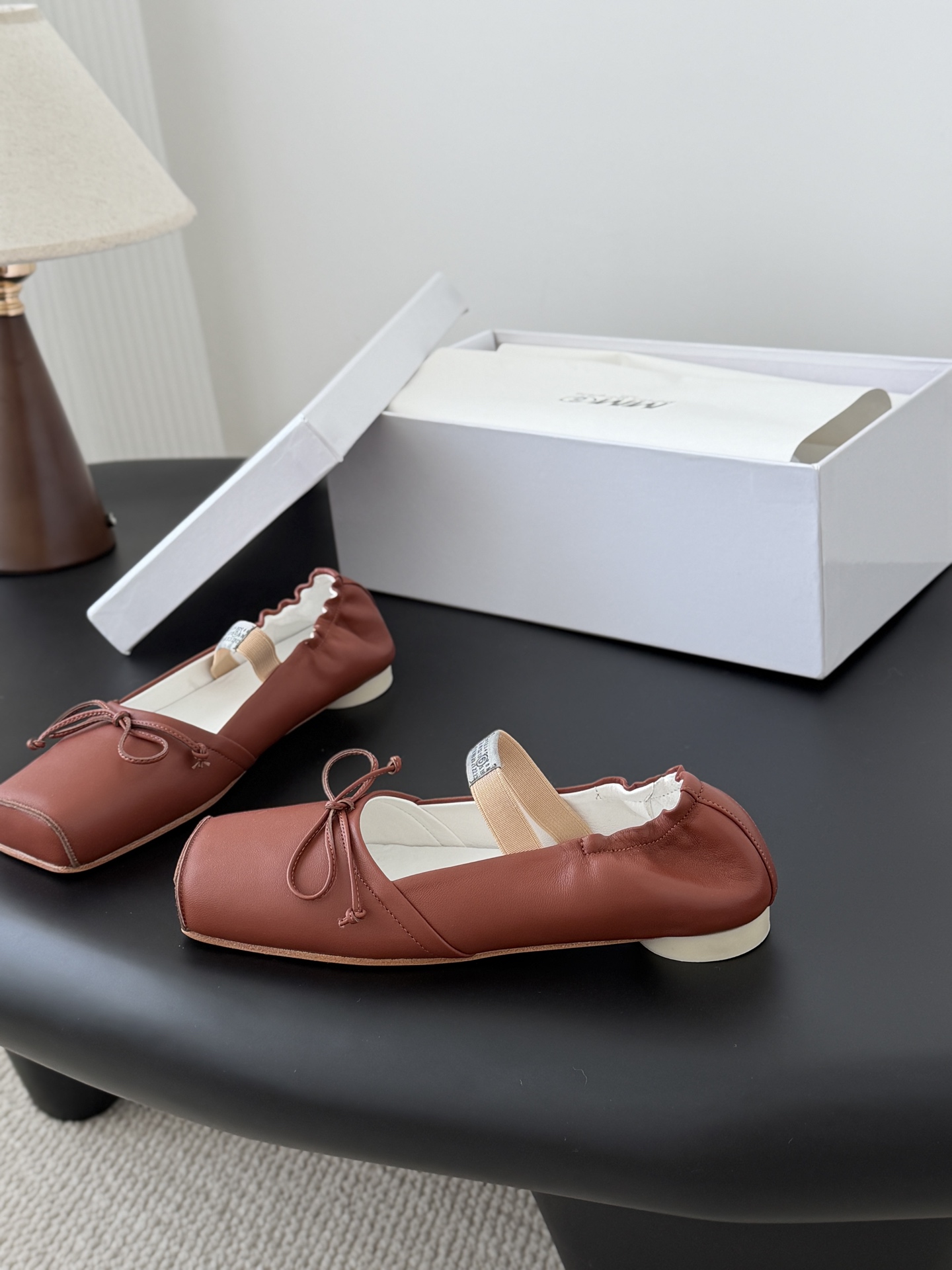 [Maison Margiela] MM6 메종 마르지엘라 스퀘어 토 리본 발레리나 단화 플랫 슈즈 신발