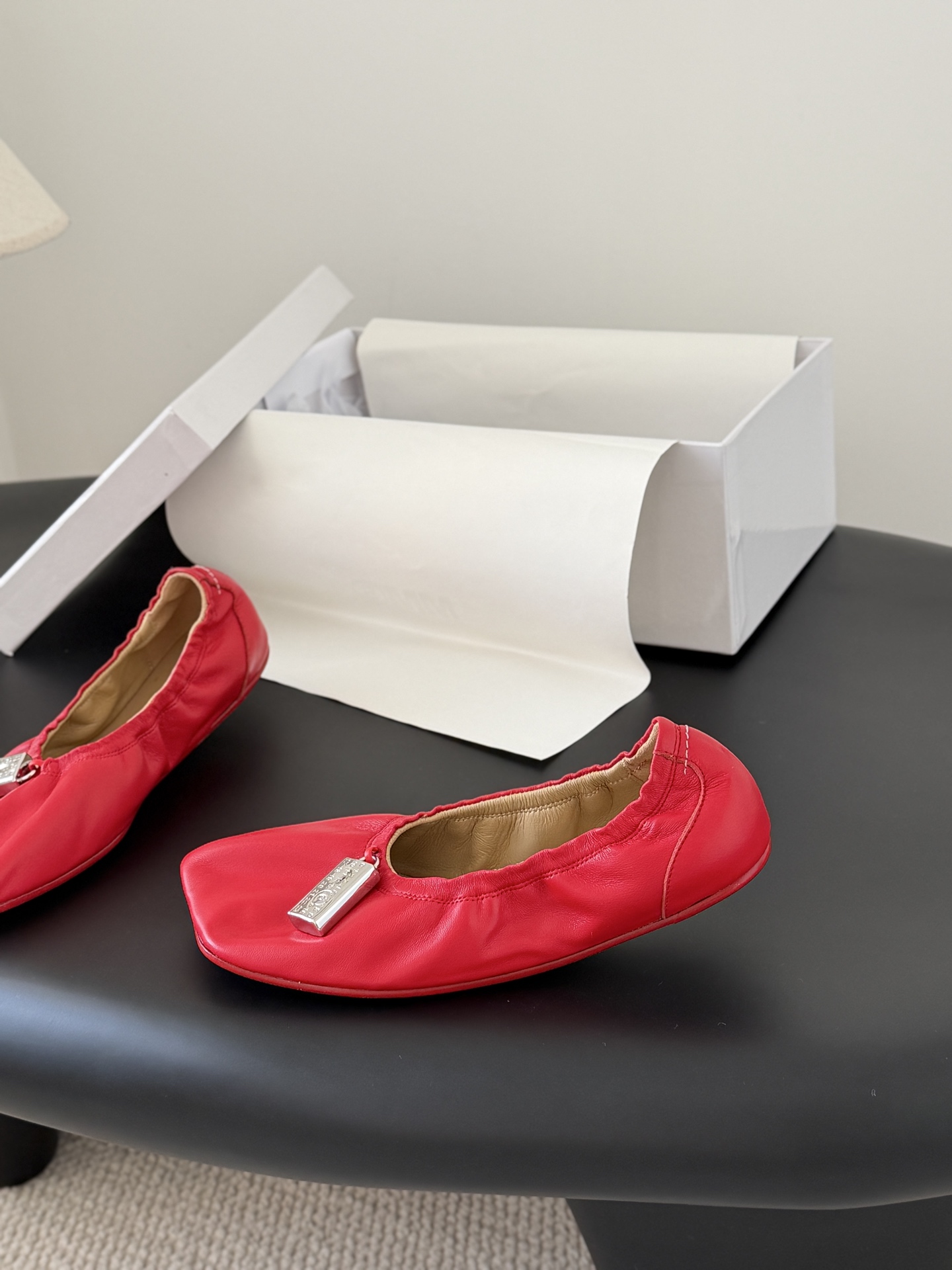 Maison Margiela MM6 메종 마르지엘라 타비(Tabi) 플랫 슈즈 신발