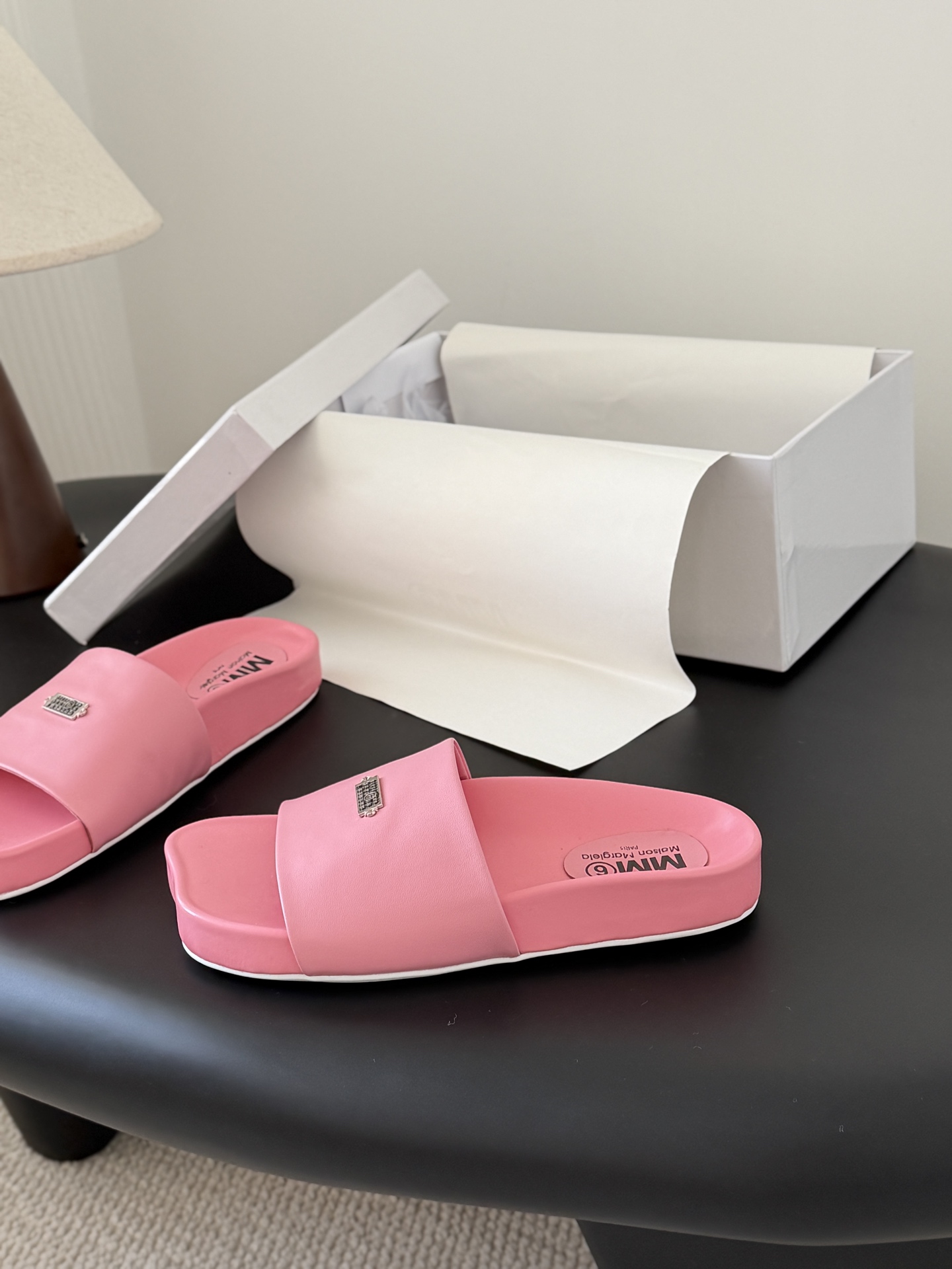 Maison Margiela MM6 메종 마르지엘라 타비(Tabi) 뮬 슬리퍼 신발