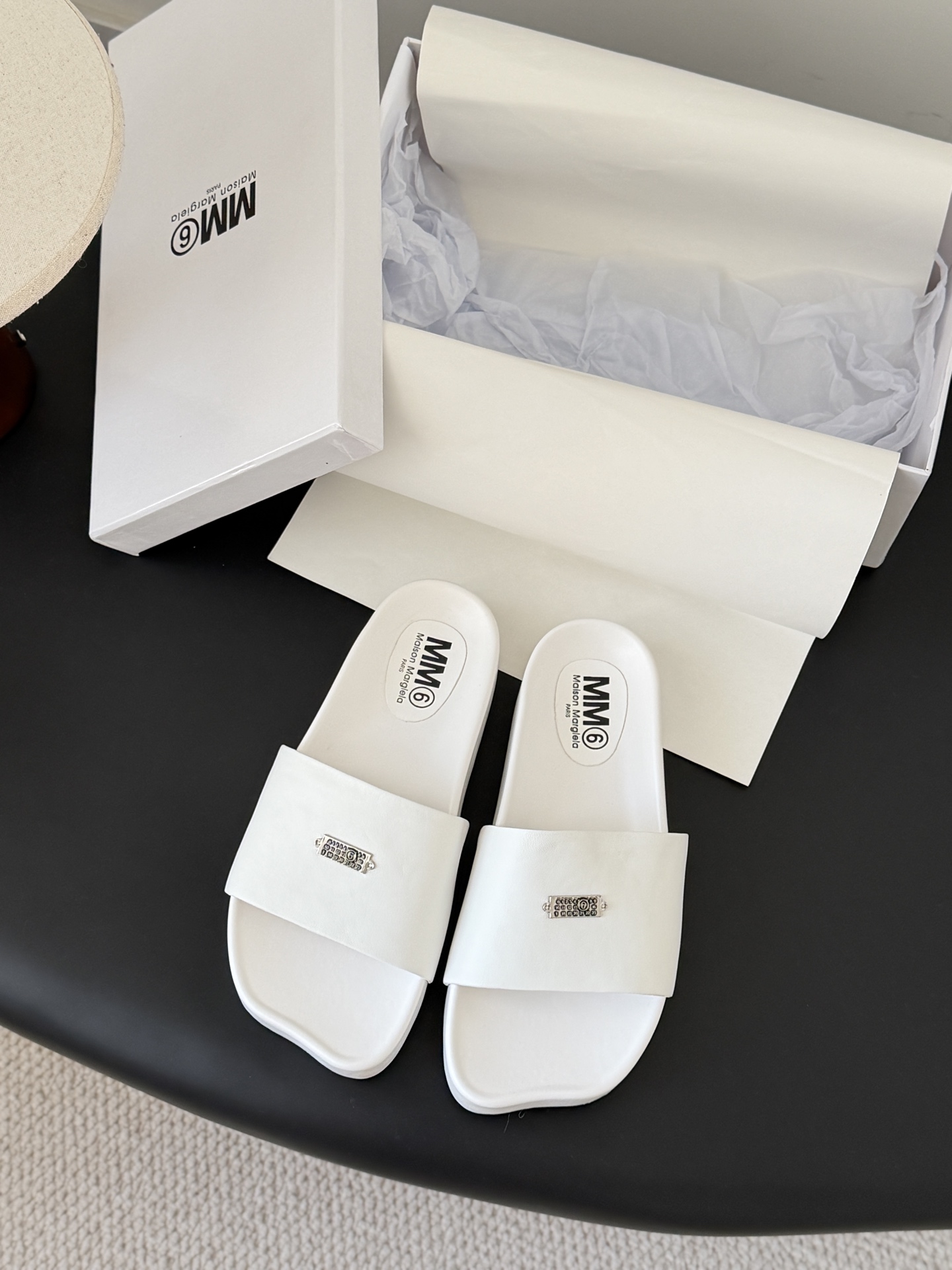 Maison Margiela MM6 메종 마르지엘라 타비(Tabi) 뮬 슬리퍼 신발