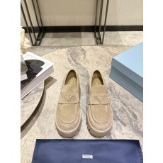 Prada 프라다 삼각로고 플랫폼 로퍼 구두 신발