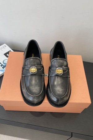 miumiu 미우미우 럭키 코인 레더 로퍼 구두 신발