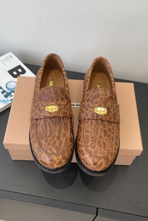 miumiu 미우미우 럭키 코인 레더 로퍼 구두 신발