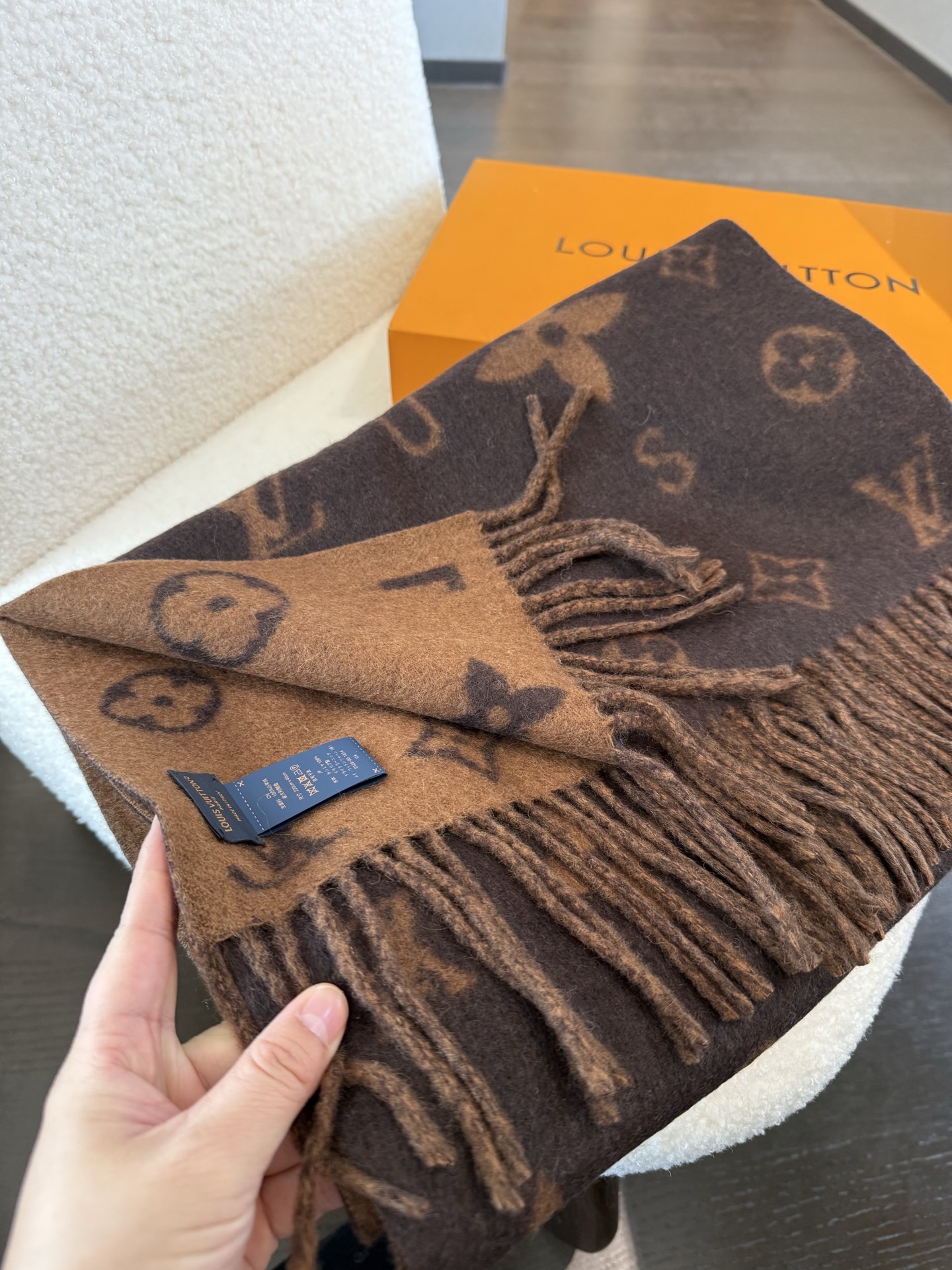 루이비통(LV) 모노그램 캐시미어 머플러 목도리 스카프