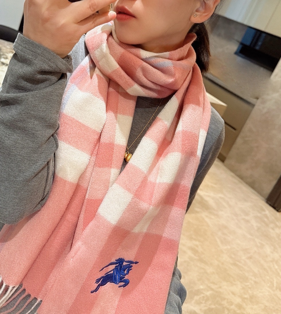 버버리(BURBERRY) 클래식 남녀공용 머플러 목도리 스카프