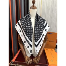 루이비통(LV) 모노그램 실크 협업 목도리 스카프