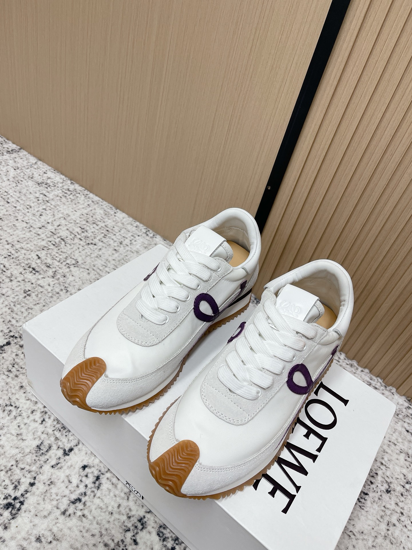 Loewe 로에베 컬러 배색 스니커즈 신발