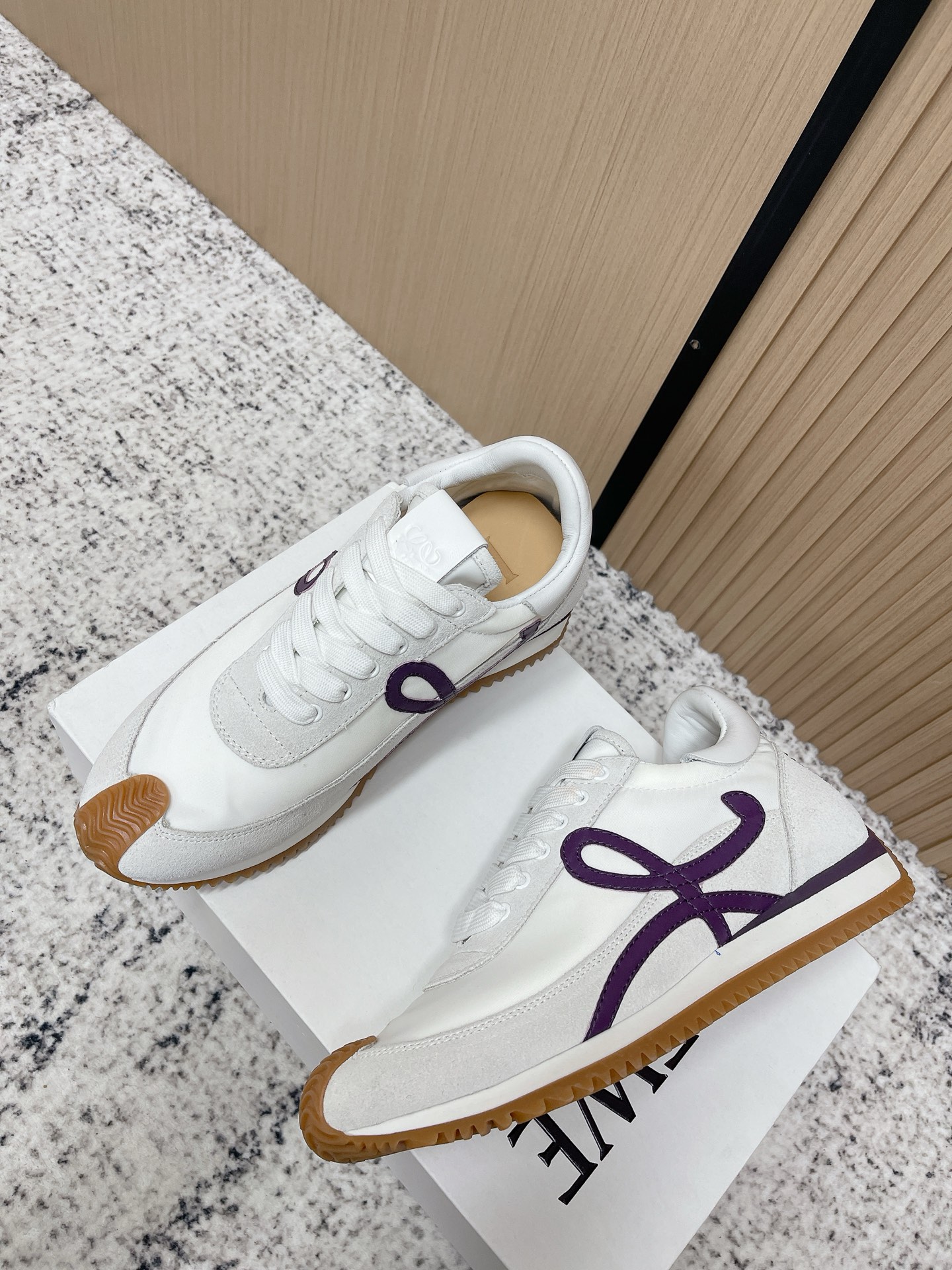 Loewe 로에베 컬러 배색 스니커즈 신발