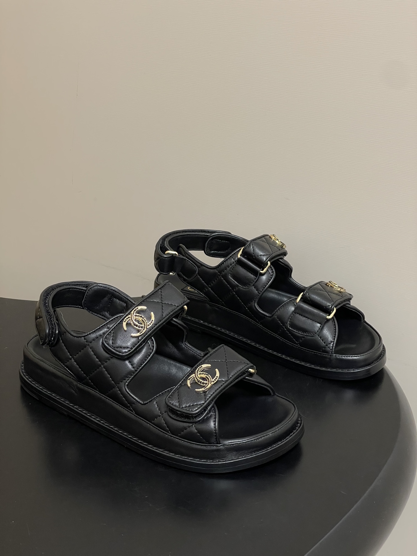 Chanel 샤넬 클래식 퀼팅 비쥬 샌들 신발