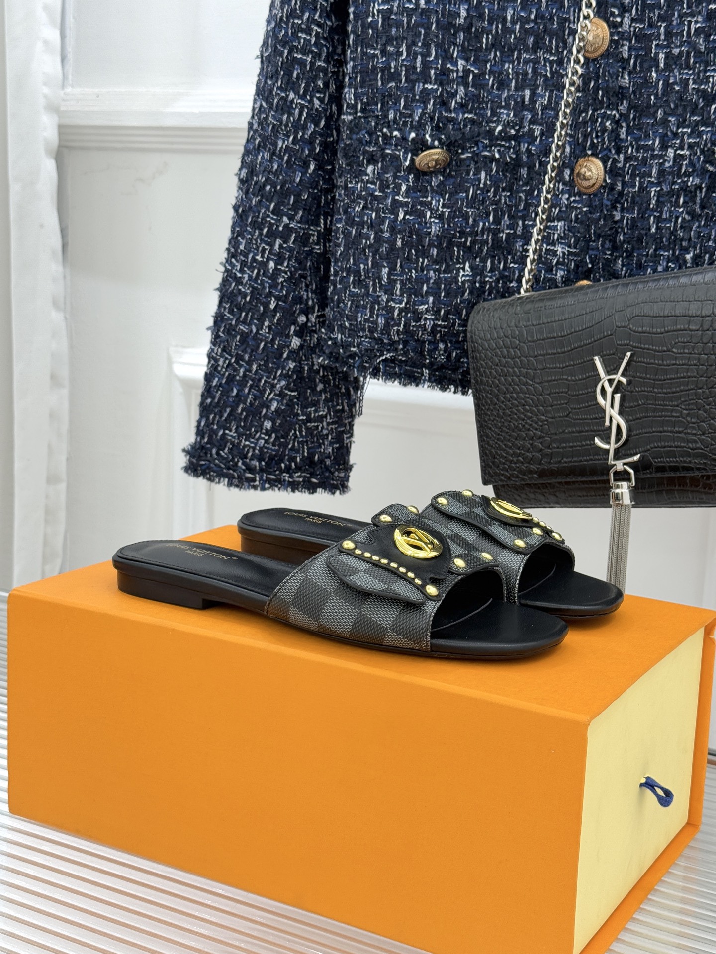 Louis Vuitton LV 루이비통 클래식 모노그램 메탈릭 슬리퍼 샌들 신발