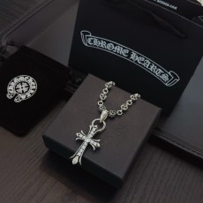 크롬하츠(CHROME HEARTS) 볼 십자가 목걸이 악세사리