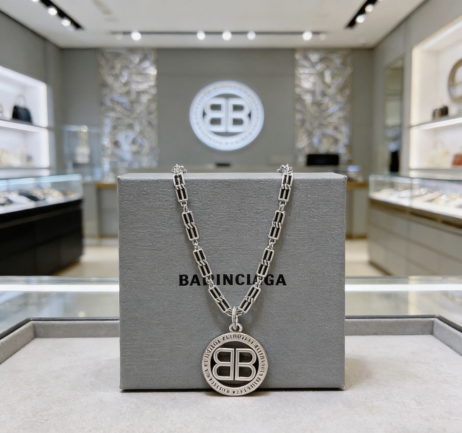 발렌시아가(BALENCIAGA) 목걸이 악세사리