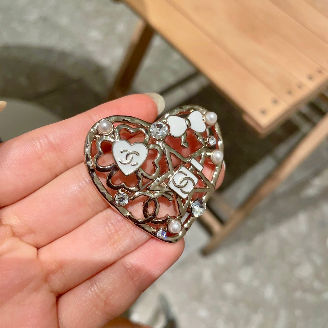 샤넬(CHANEL) 진주 브로치 악세사리