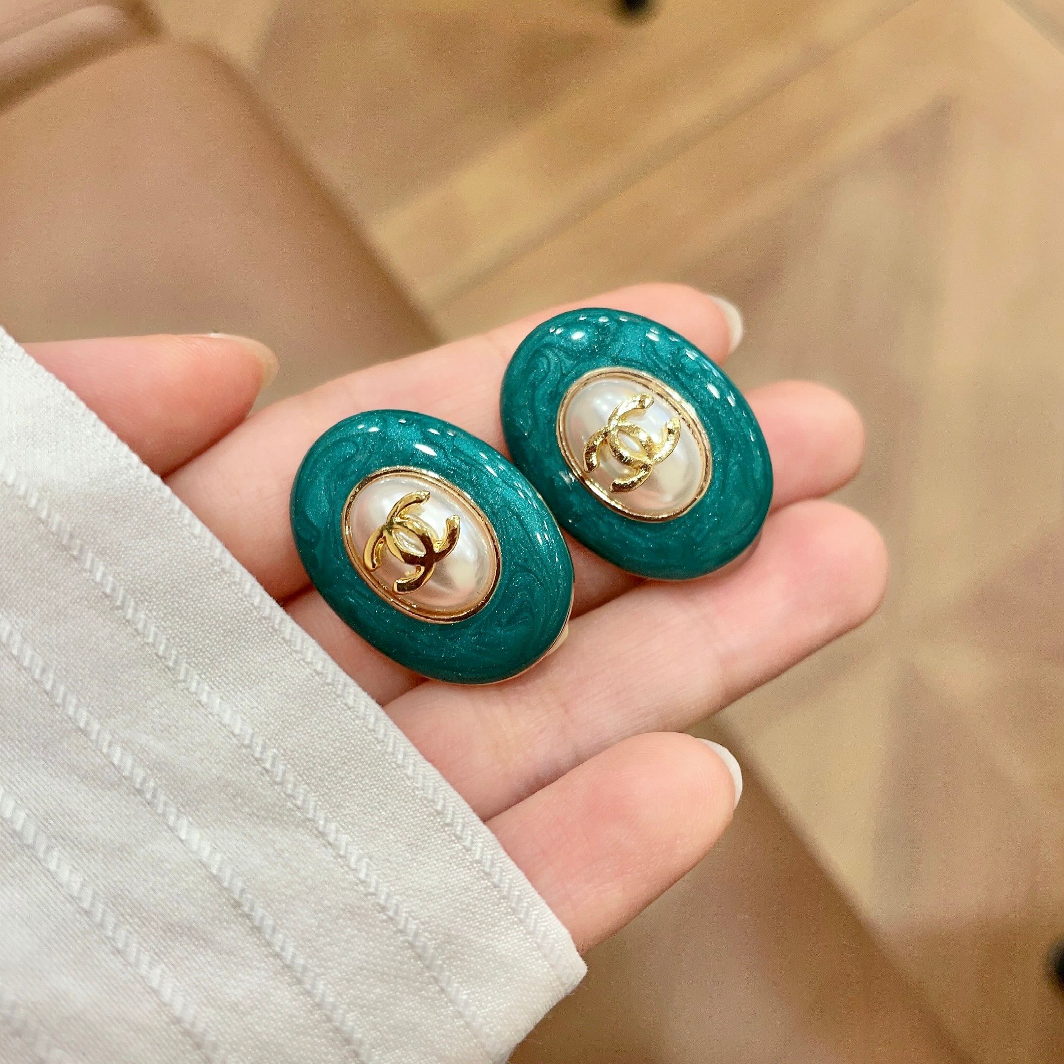 샤넬(CHANEL) 이어클립 귀걸이 악세사리