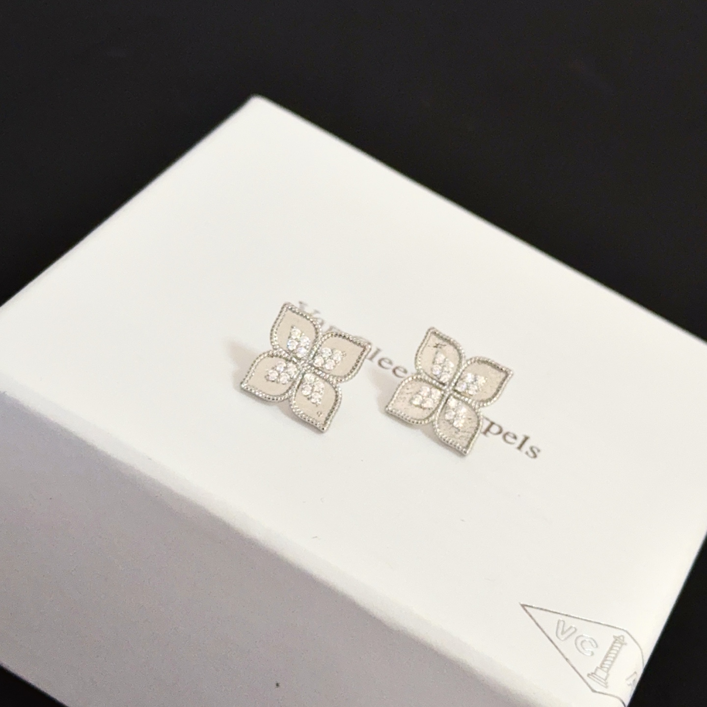 반클리프 아펠(Van Cleef & Arpels) 귀걸이 악세사리